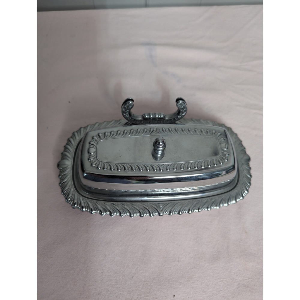 Irvinware covered butter dish‎ with glass tray and knife holder USA silver color